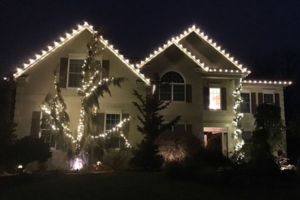Christmas Light Installation Company in Allentown PA 17